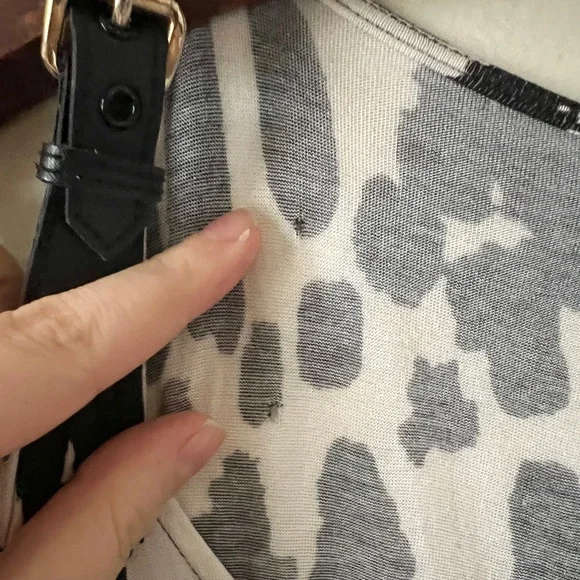 Cow Print Monochrome Michael Kors Buckle Keyhole Sleeve L Black & White - Picture 4 of 8